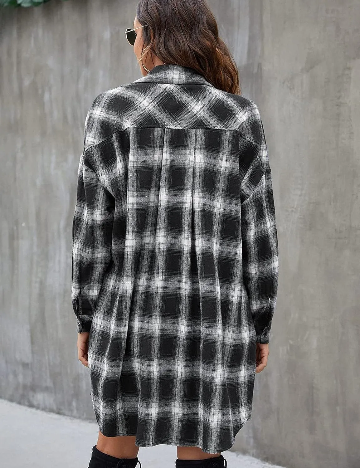 Bozanly Women's Oversized Button Down Long Plaid Flannel Shirts Lapel Long Sleeve Check Jacket Shacket