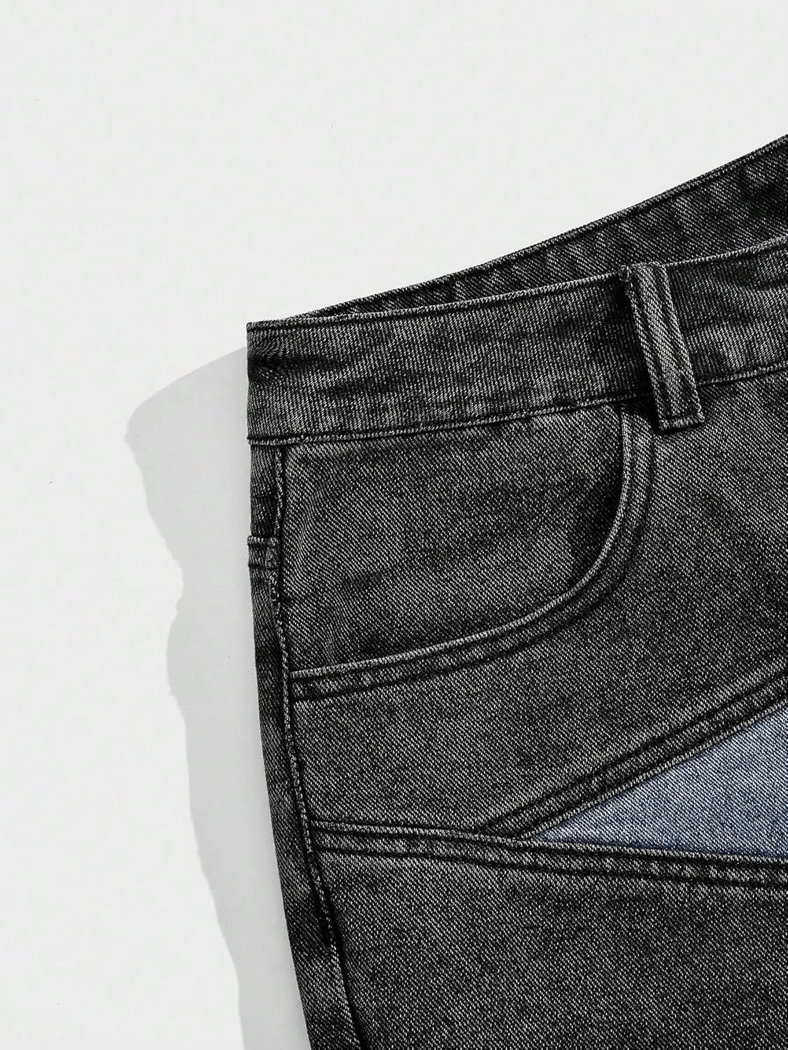 WDIRARA Men's High Waisted Button Straight Leg Denim Shorts with Pockets