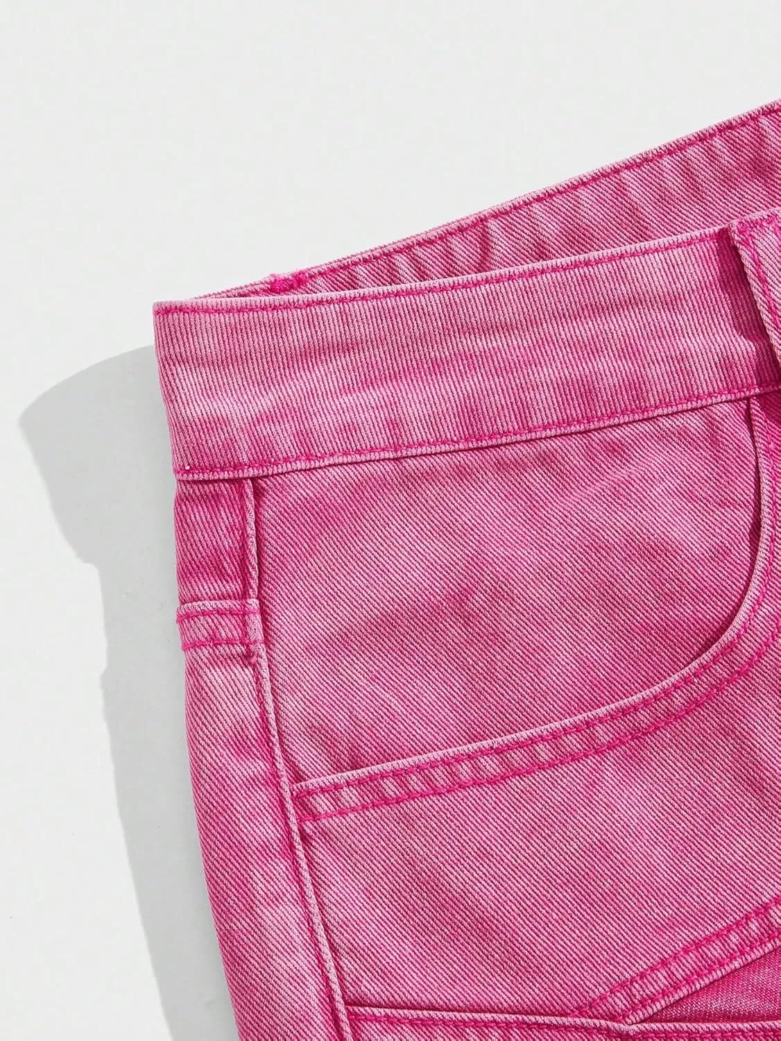 WDIRARA Men's High Waisted Button Straight Leg Denim Shorts with Pockets