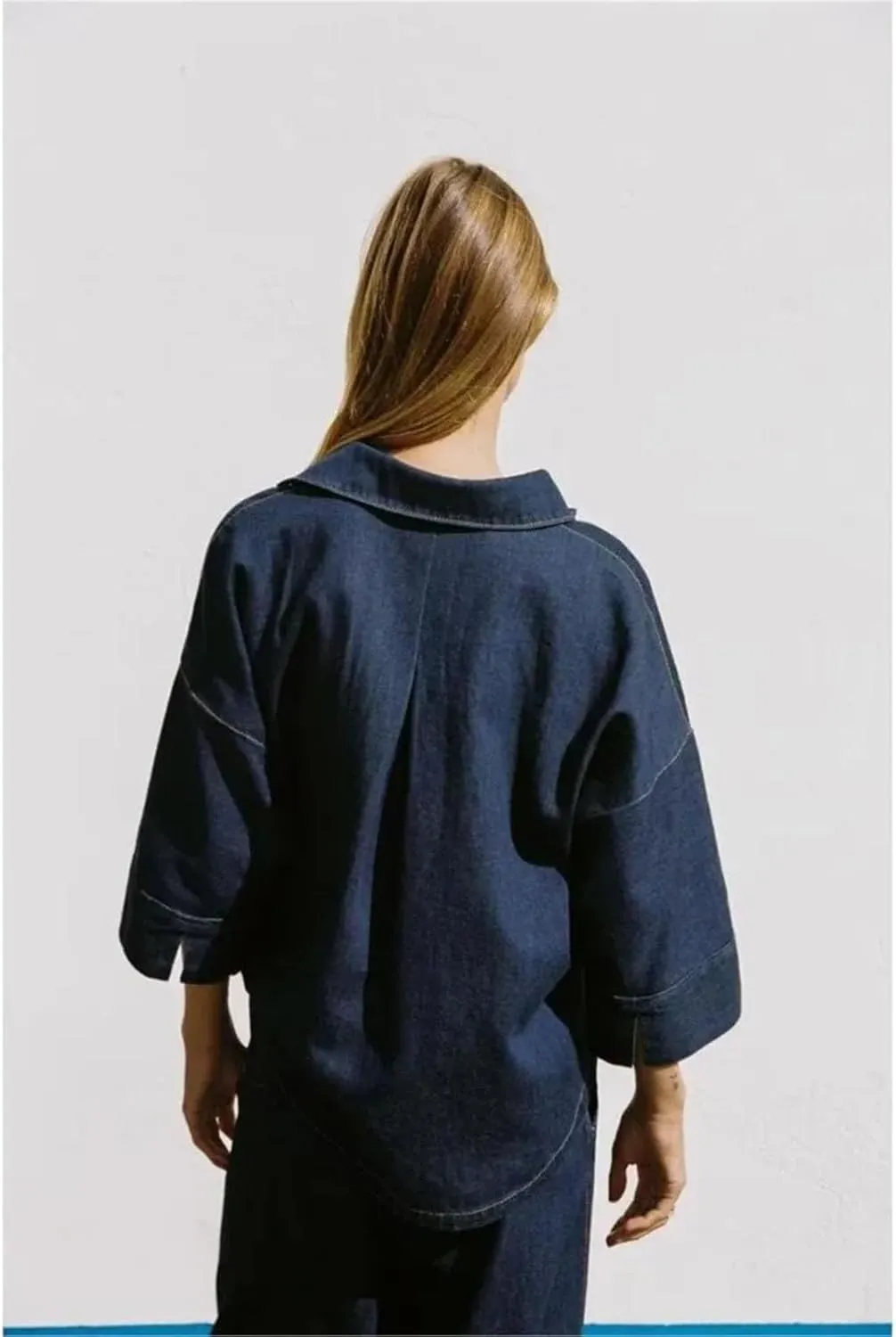 Women's Spring Lapel Collar Wide Sleeved Denim Shirts with Button Asymmetric Hem Shirts & Blouses